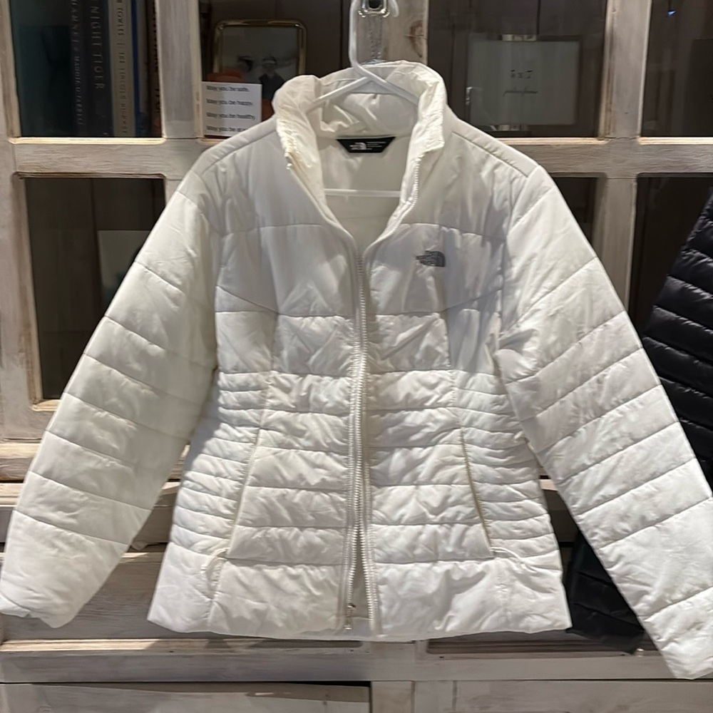 Barely worn north face jacket